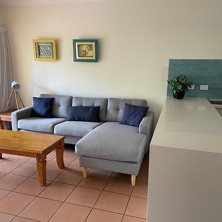 The York Beachfront Holiday Apartments Yorkeys Knob Exterior foto