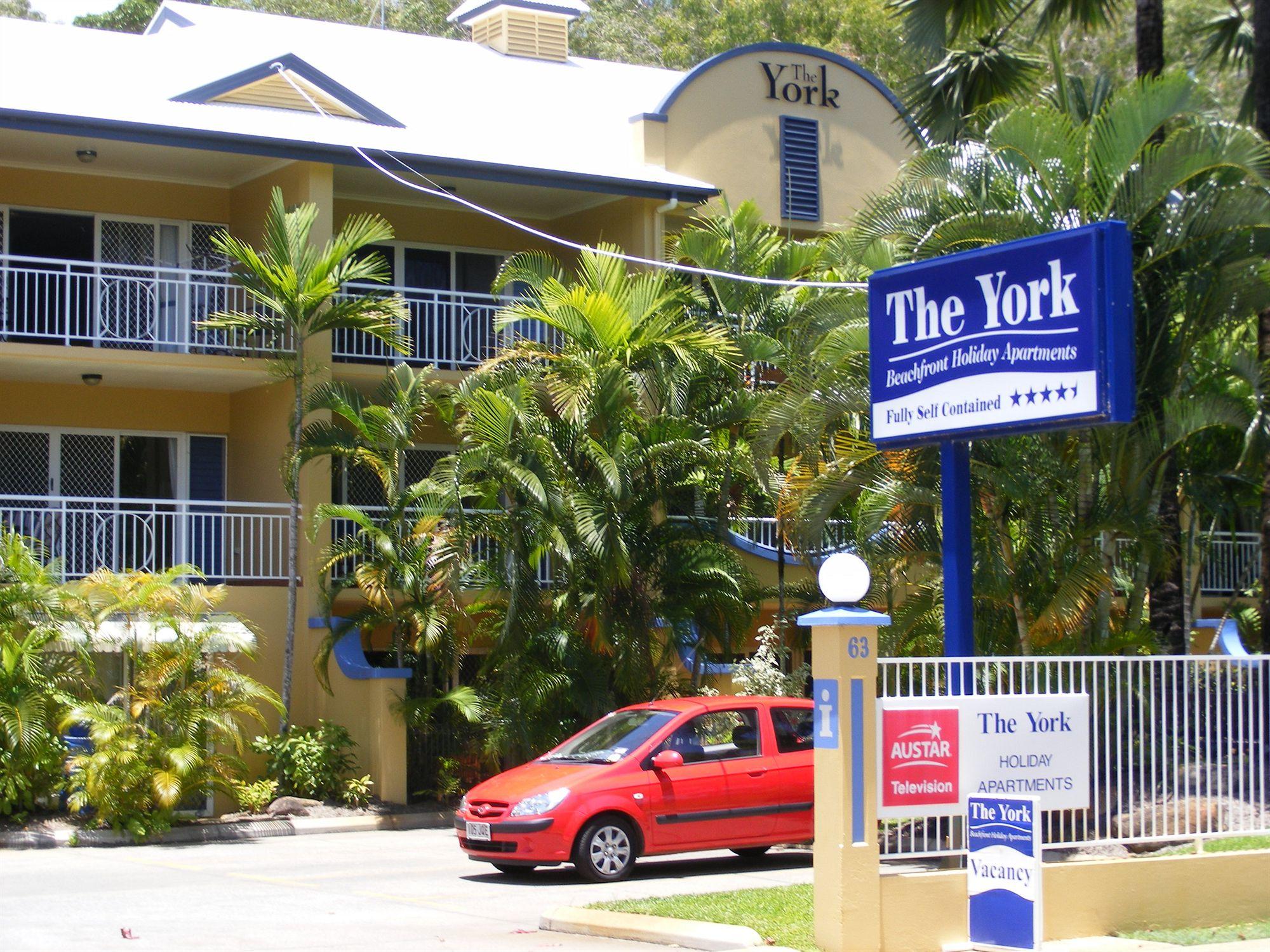 The York Beachfront Holiday Apartments Yorkeys Knob Exterior foto